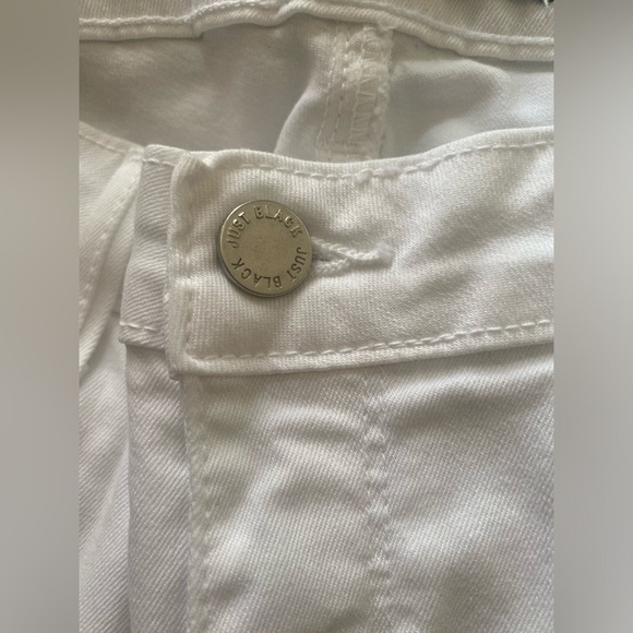 Just black Women's White Jeans - Picture 5 of 6